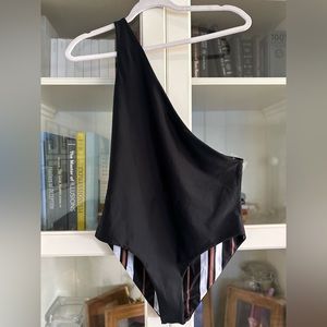 Baiia Women's stripped Print Reversible Swimsuit One Shoulder 
Size US10/AU14